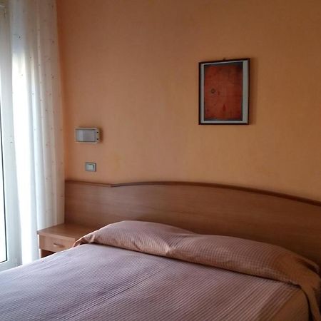 Albergo Moretti Senigallia Exterior photo