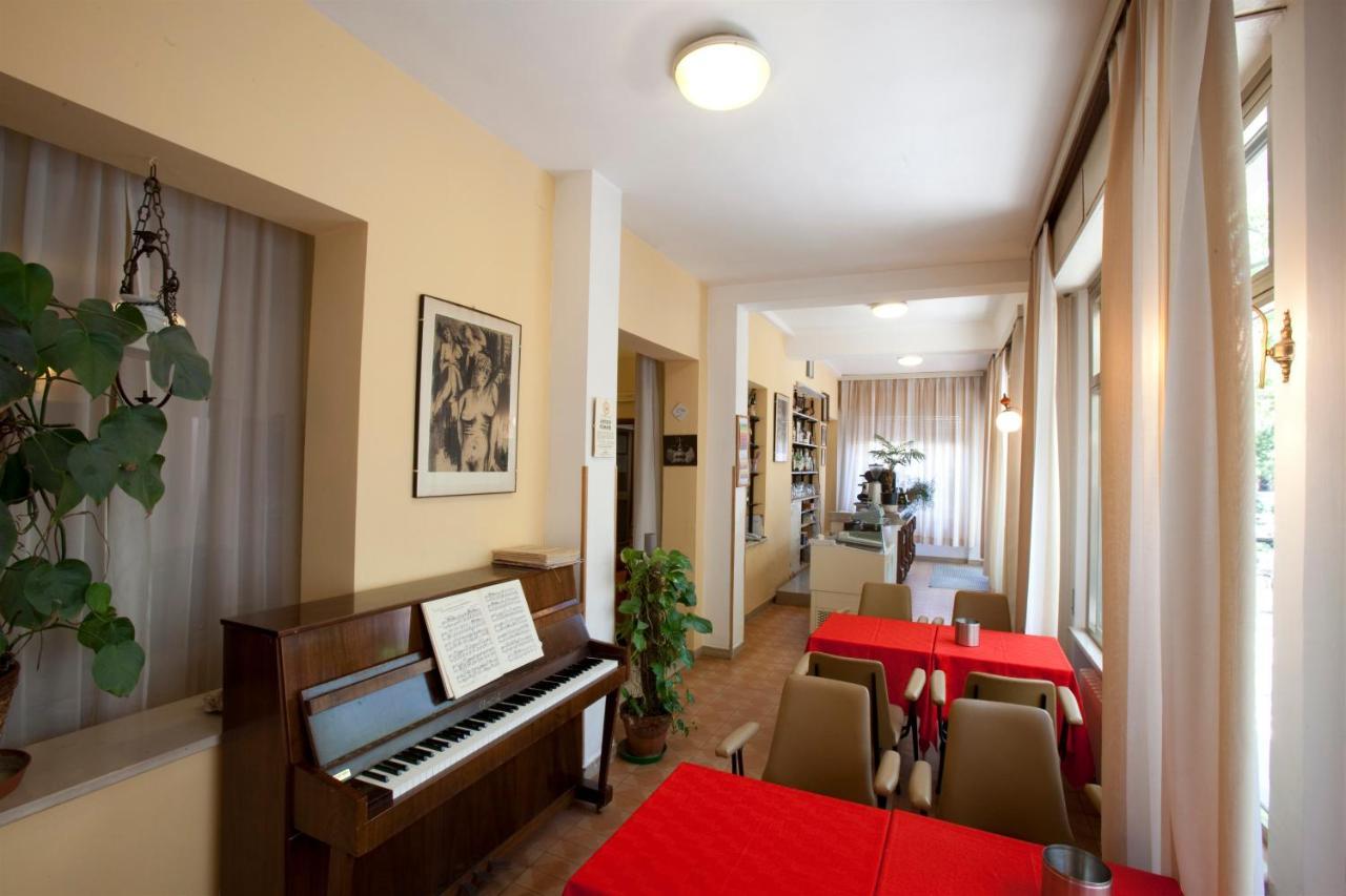 Albergo Moretti Senigallia Exterior photo
