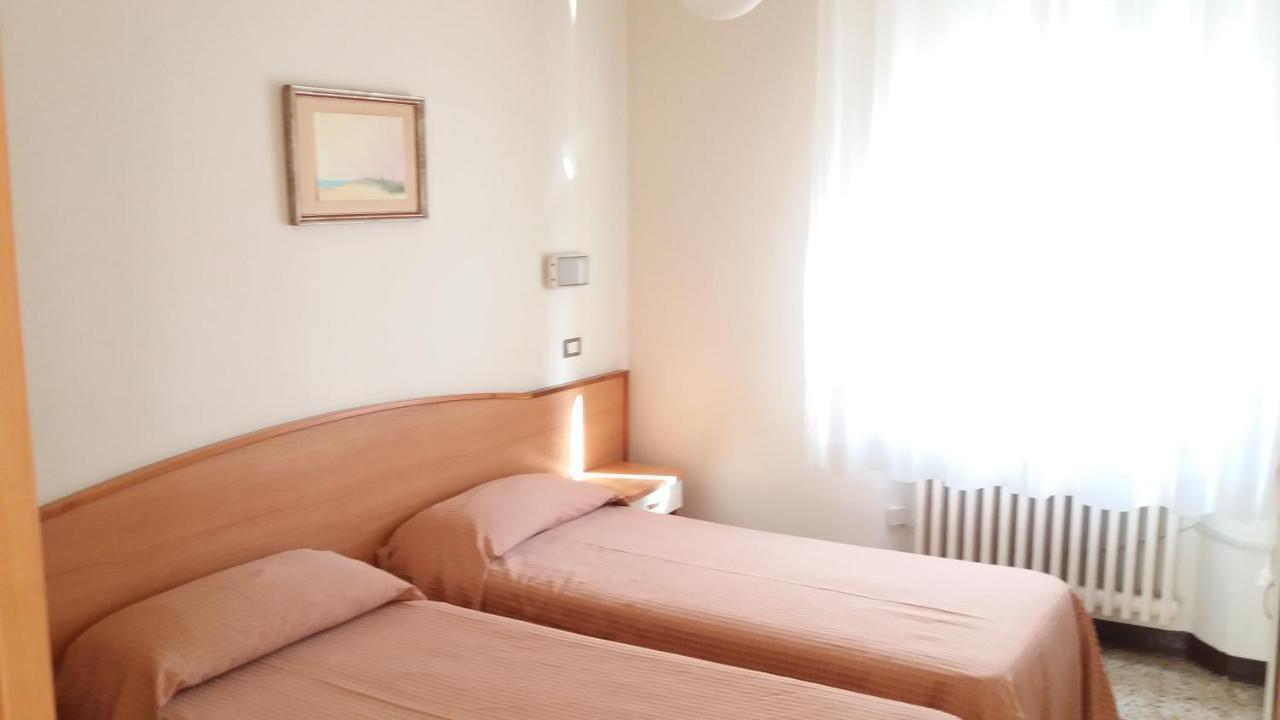 Albergo Moretti Senigallia Exterior photo
